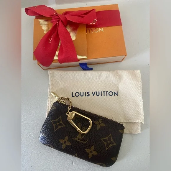 Authentic Louis Vuitton Monogram Key Pouch - Picture 1 of 5